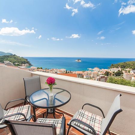 Apartments Krs Medinski Petrovac Екстер'єр фото