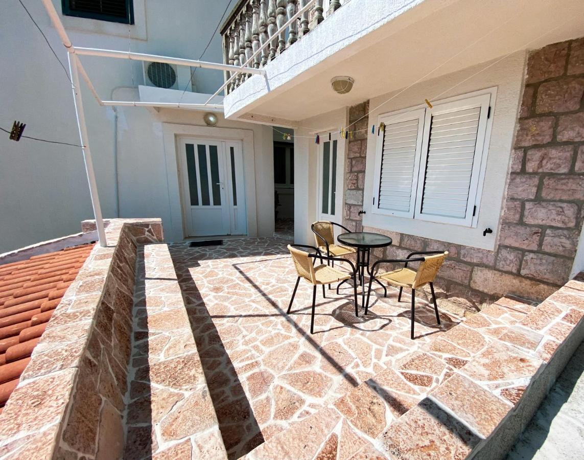 Apartments Krs Medinski Petrovac Екстер'єр фото
