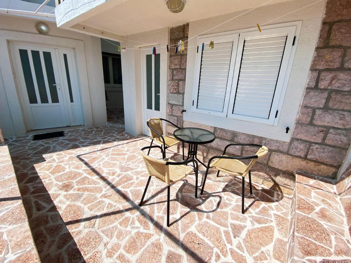 Apartments Krs Medinski Petrovac Екстер'єр фото