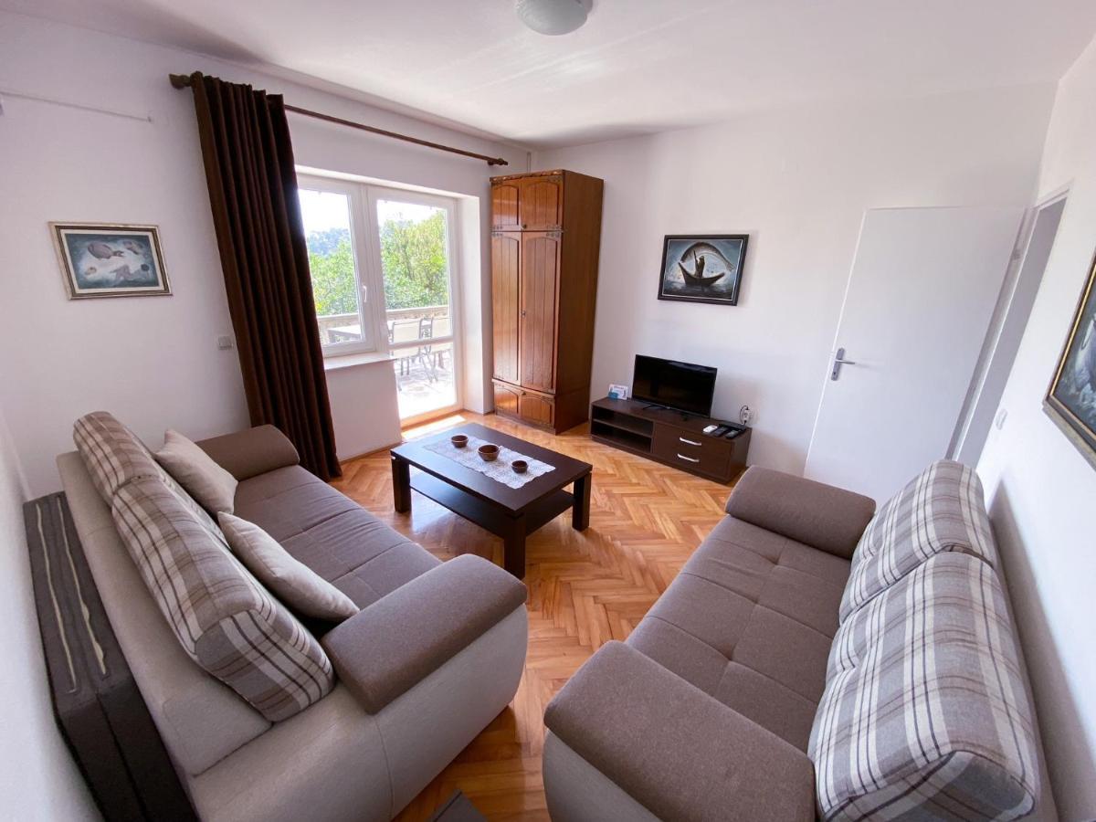 Apartments Krs Medinski Petrovac Екстер'єр фото