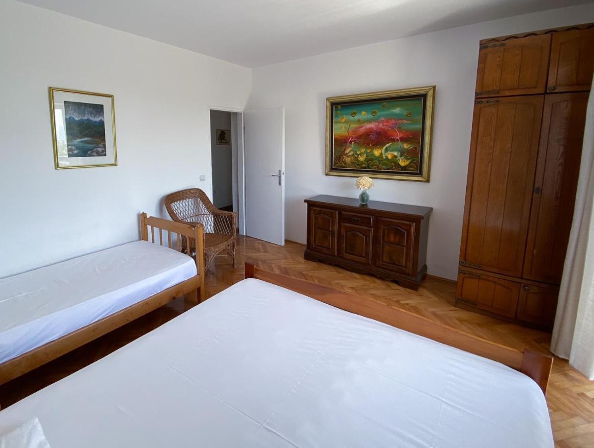 Apartments Krs Medinski Petrovac Екстер'єр фото