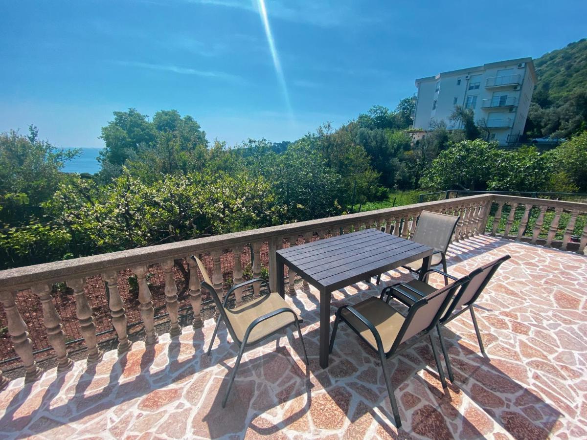 Apartments Krs Medinski Petrovac Екстер'єр фото