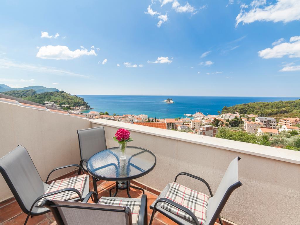 Apartments Krs Medinski Petrovac Екстер'єр фото