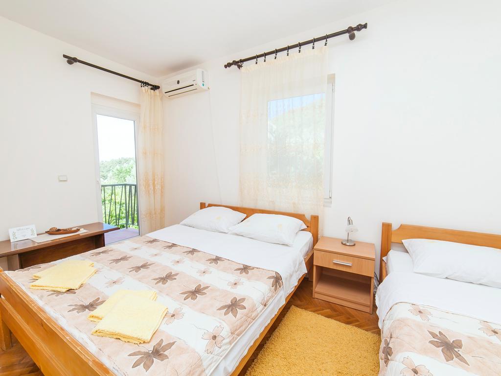 Apartments Krs Medinski Petrovac Екстер'єр фото