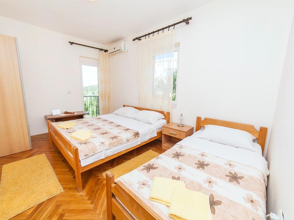 Apartments Krs Medinski Petrovac Екстер'єр фото
