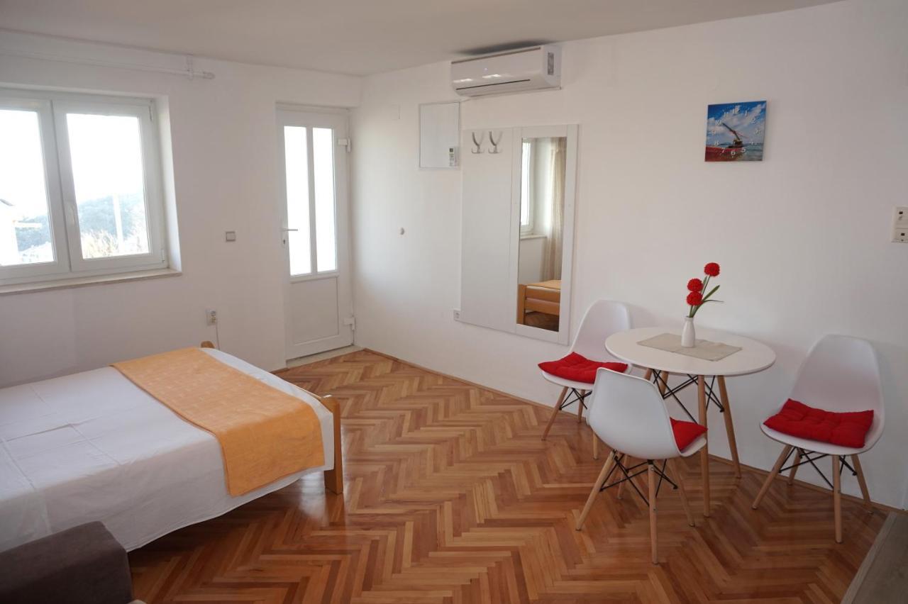 Apartments Krs Medinski Petrovac Екстер'єр фото